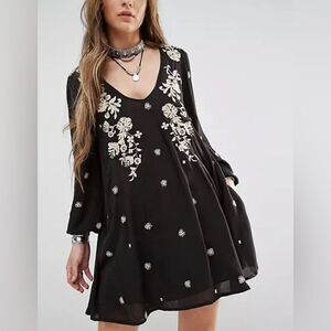 Free People Sweet Tennessee Black Floral Embroidered Boho Tunic Mini Dress